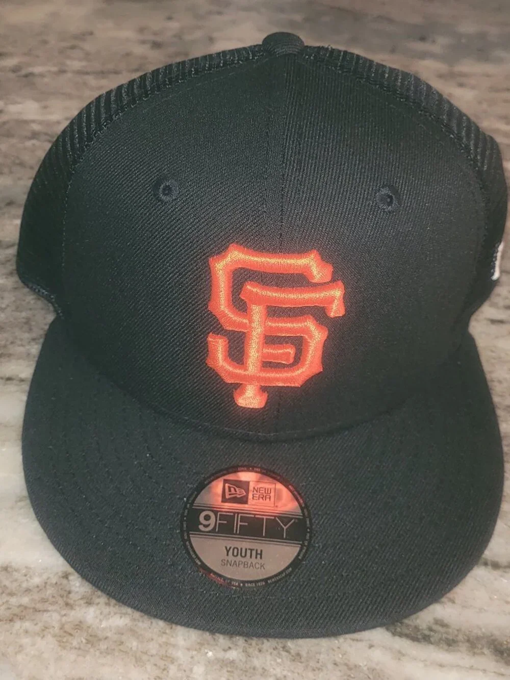 San Francisco Giants New Era Team Color Trucker 9FIFTY Youth Hat - Black